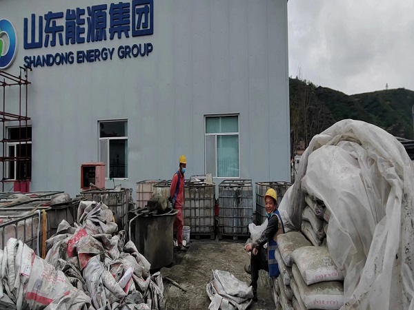 东英镇厂房地面下沉注浆加固